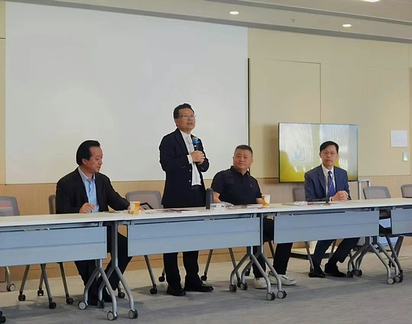 8亿美元灰飞烟灭！比特币上演血腥洗盘，狗狗币能否逆袭成新宠？