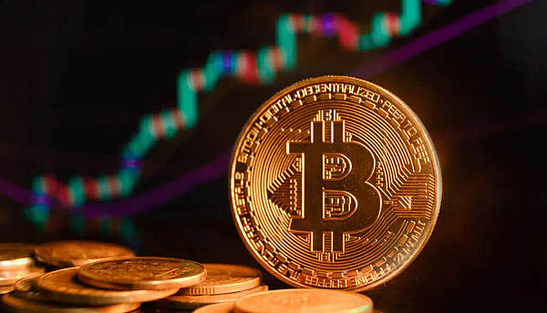 重磅消息！Coinbase再次提高USDC存款利率至5%，加密市场暗流涌动